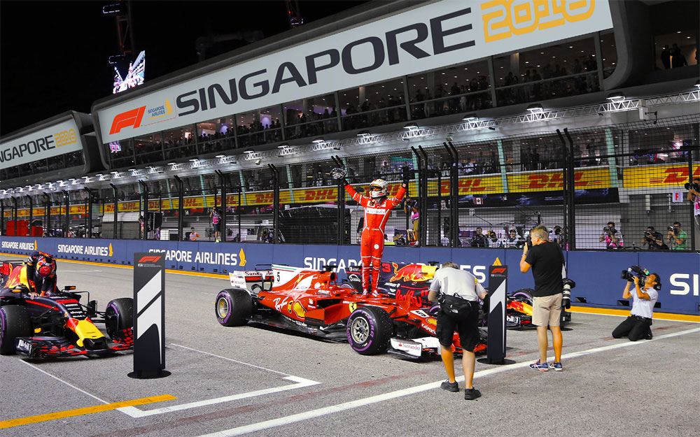 运动品牌设计-深圳VI设计-F1世界一级方程式启用全新品牌标志